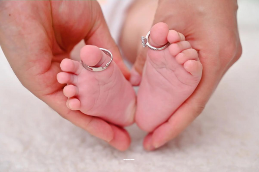 广州包生男孩的试管医院宝宝大便里有血 广州包生男孩的试管医院宝宝大便里有血